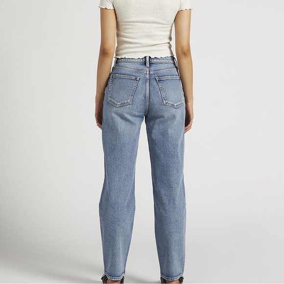 Silver Jeans Co. Mid Rise Straight Leg Dad Jeans - Picture 3 of 6